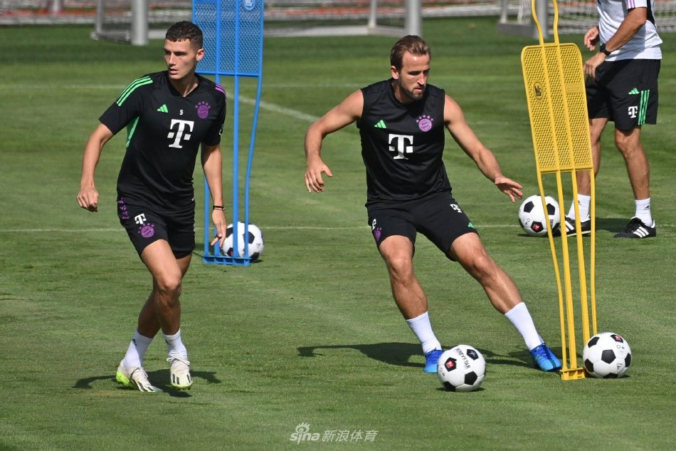 穆阿尼展现 穆阿尼展现